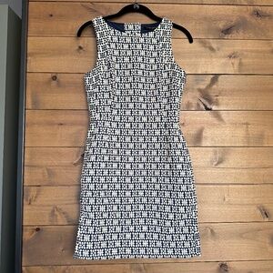 Banana Republic Shift Dress - Great Condition (Size 0)